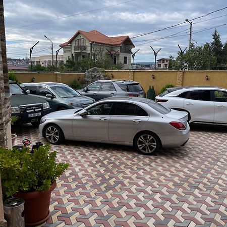 Gk Villa Тбилиси Екстериор снимка